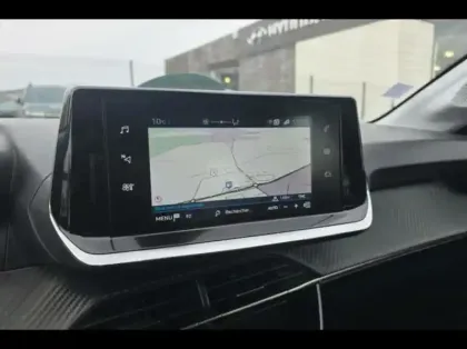 Photo 14 Peugeot 208  1.5 BlueHDi 100ch S&S Active