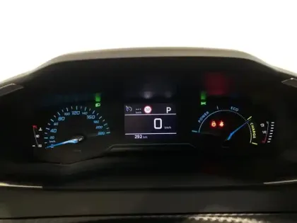 Photo 12 Peugeot 208  1.2 Hybrid 110ch Edition e-DCS6