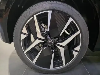 Photo 5 Peugeot 208  e- 156ch 54 kWh GT (CEE 3600? DEDUIT)