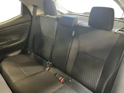 Photo 12 Toyota Yaris  116h Dynamic 5p MY22