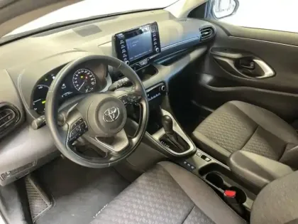 Photo 13 Toyota Yaris  116h Dynamic 5p MY22