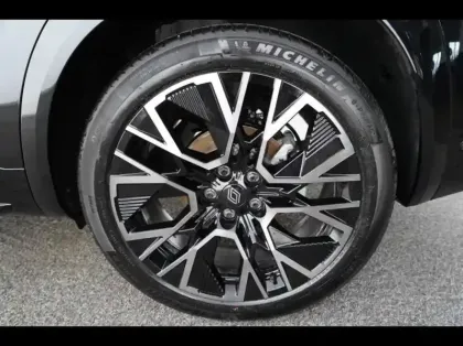 Photo 8 Renault Austral  1.2 E-Tech full hybrid 200ch esprit Alpine - 25