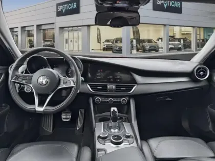 Photo 7 Alfa Romeo Giulia  2.0 TB 200ch Sport Edition AT8 MY19