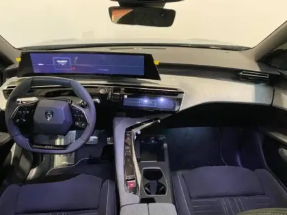 Photo 7 Peugeot 5008  Hybrid 145ch GT e-DCS6