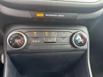 Photo 14 Ford Fiesta Gén. V Ph1 Evo Cool & Connect 5