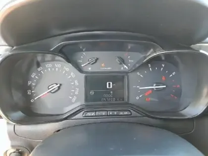 Photo 12 Citroën C3  PureTech 82ch Feel S&S E6.d