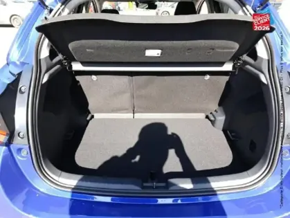 Photo 28 Toyota Yaris  116h Design 5p MY26