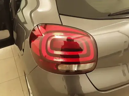 Photo 36 Citroën C3 Gén. III Ph2 Feel Business 5