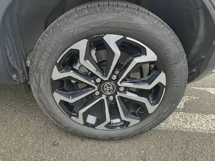 Photo 33 Toyota Yaris Gén. I Ph1 Design 5