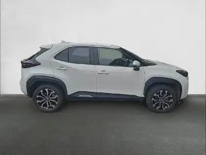 Photo 24 Toyota Yaris Gén. I Ph1 Design 5