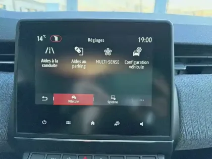 Photo 17 Renault Clio  E-Tech full hybrid 145