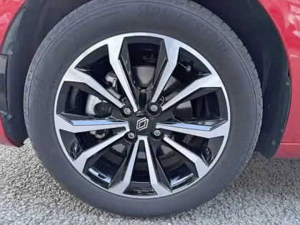 Photo 12 Renault Clio  E-Tech full hybrid 145