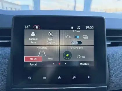 Photo 20 Renault Clio  E-Tech full hybrid 145