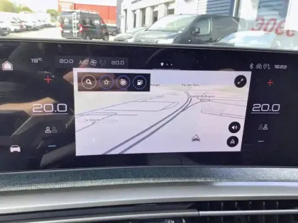 Photo 65 Peugeot 5008  Hybrid 145 ch e-DCS6