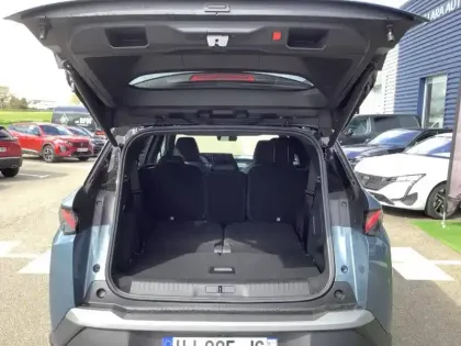 Photo 49 Peugeot 5008  Hybrid 145 ch e-DCS6