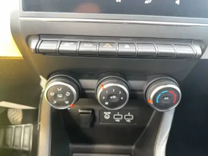 Photo 24 Renault Clio  Blue dCi 100 - 21N