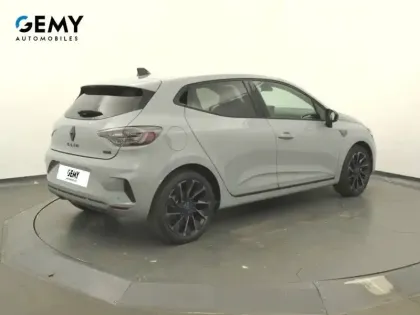 Photo 17 Renault Clio  E-Tech full hybrid 145 ch GSR2