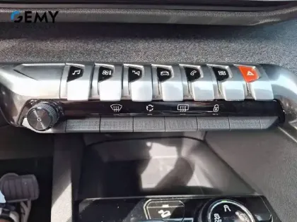 Photo 22 Peugeot 3008  BlueHDi 130ch S&S EAT8