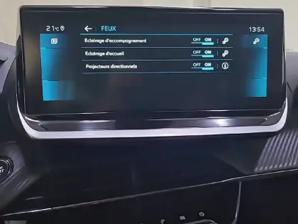 Photo 62 Peugeot 2008  BlueHDi 110 S&S BVM6