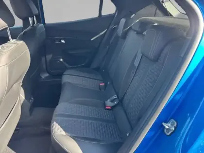 Photo 11 Peugeot 2008  BlueHDi 110 S&S BVM6