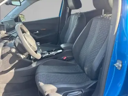 Photo 10 Peugeot 2008  BlueHDi 110 S&S BVM6