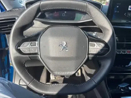 Photo 8 Peugeot 2008  BlueHDi 110 S&S BVM6