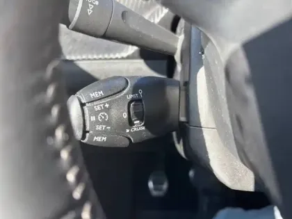 Photo 14 Peugeot 2008  BlueHDi 110 S&S BVM6