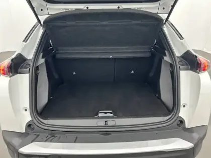Photo 65 Peugeot 2008  PureTech 130 S&S EAT8