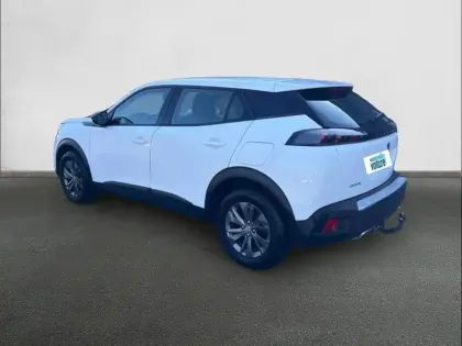 Photo 6 Peugeot 2008  PureTech 130 S&S EAT8