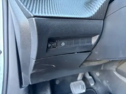 Photo 17 Peugeot 2008  PureTech 130 S&S EAT8