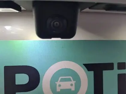 Photo 71 Peugeot 2008  PureTech 100 S&S BVM6