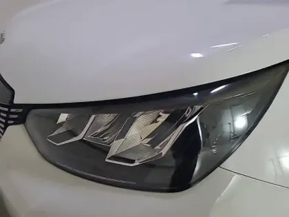 Photo 55 Peugeot 2008  PureTech 100 S&S BVM6