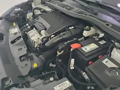 Photo 54 Peugeot 2008  PureTech 100 S&S BVM6