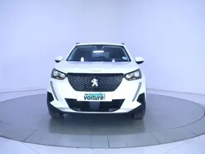 Photo 41 Peugeot 2008  PureTech 100 S&S BVM6