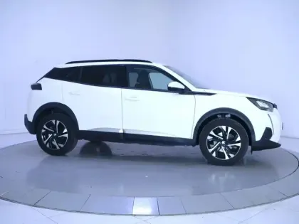 Photo 43 Peugeot 2008  PureTech 100 S&S BVM6