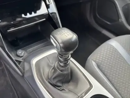 Photo 13 Peugeot 2008 Gén. II Ph1 Allure 5