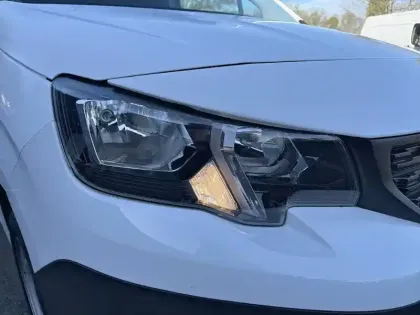 Photo 15 Peugeot Partner  FOURGON STANDARD 650 KG BLUEHDI 75 BVM5