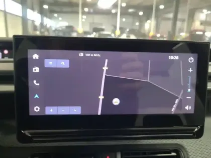 Photo 31 Citroën C3  Turbo 100 ch BVM6