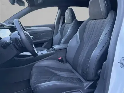 Photo 10 Peugeot 308 Gén. III Ph1 GT 5