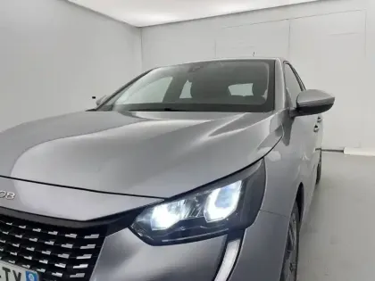 Photo 23 Peugeot 208  PureTech 75 S&S BVM5