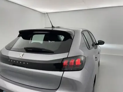 Photo 30 Peugeot 208  PureTech 75 S&S BVM5