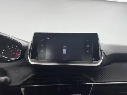 Photo 31 Peugeot 208  PureTech 75 S&S BVM5