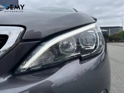 Photo 46 Peugeot 308  PureTech 130ch S&S EAT8