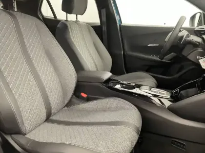 Photo 26 Peugeot 2008 Gén. II Ph2 Allure 5