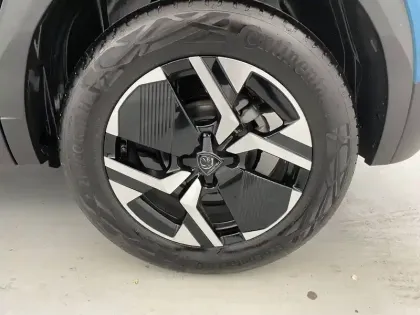 Photo 15 Peugeot 2008 Gén. II Ph2 Allure 5