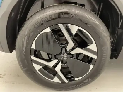 Photo 18 Peugeot 2008 Gén. II Ph2 Allure 5