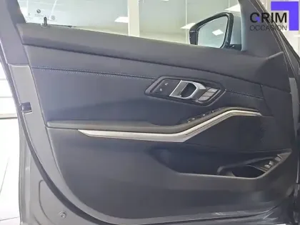 Photo 86 BMW Serie 3 320d xDrive 190 ch BVA8