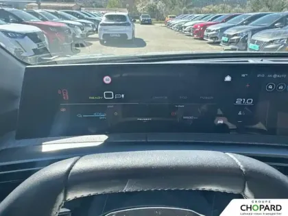 Photo 23 Peugeot 5008  Electrique 210 ch 73 kWh