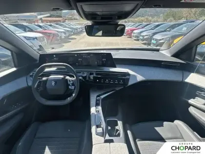Photo 33 Peugeot 5008  Electrique 210 ch 73 kWh