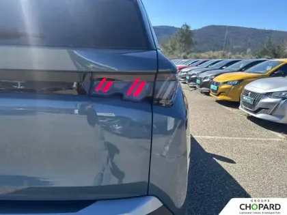 Photo 22 Peugeot 5008  Electrique 210 ch 73 kWh